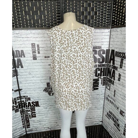 Old Navy Plus 4X Beige-White Animal Print Cotton V-Neck Tank Top - Picture 3 of 5